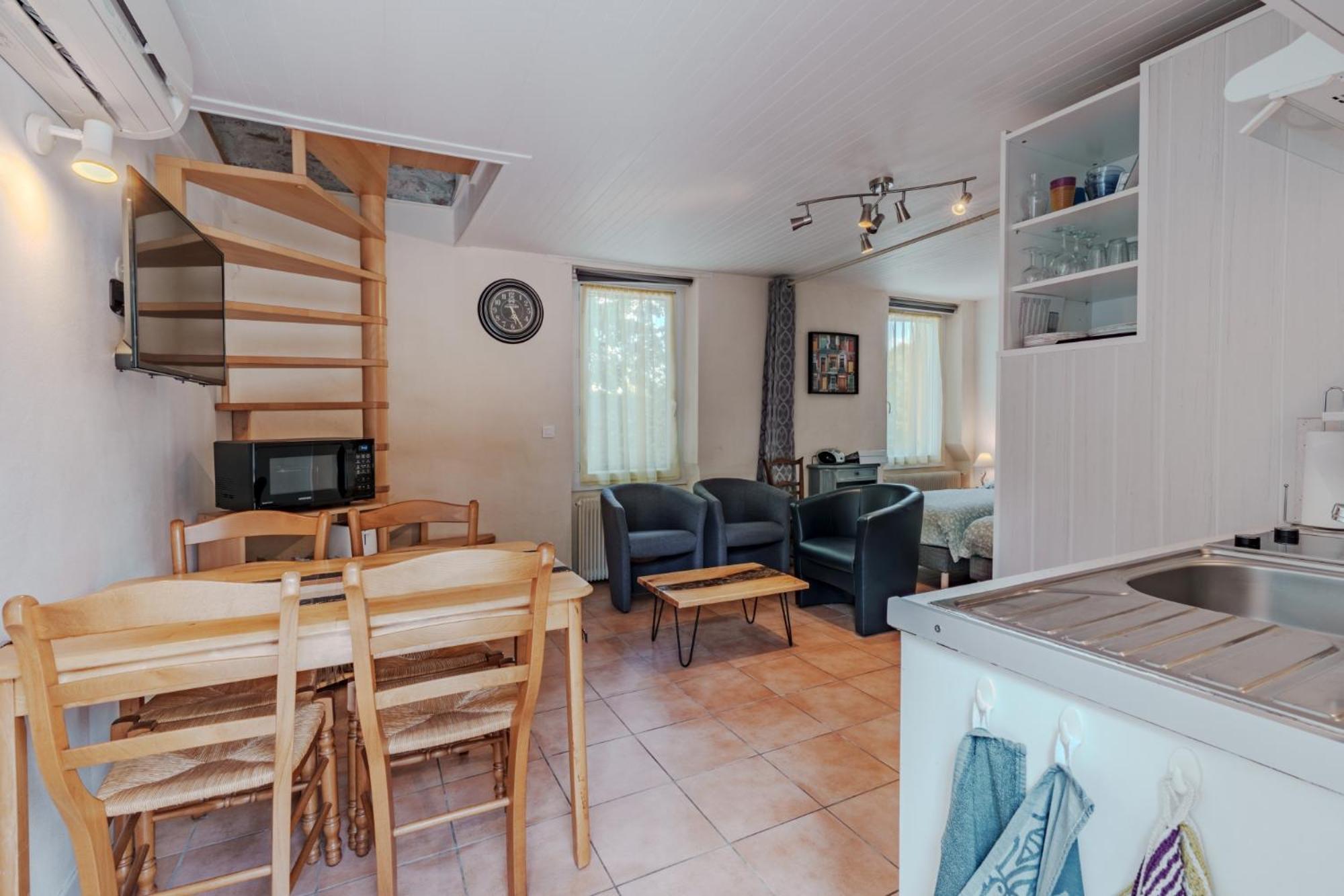 Gites La Bakenia Villeneuve-sur-Lot Exterior photo