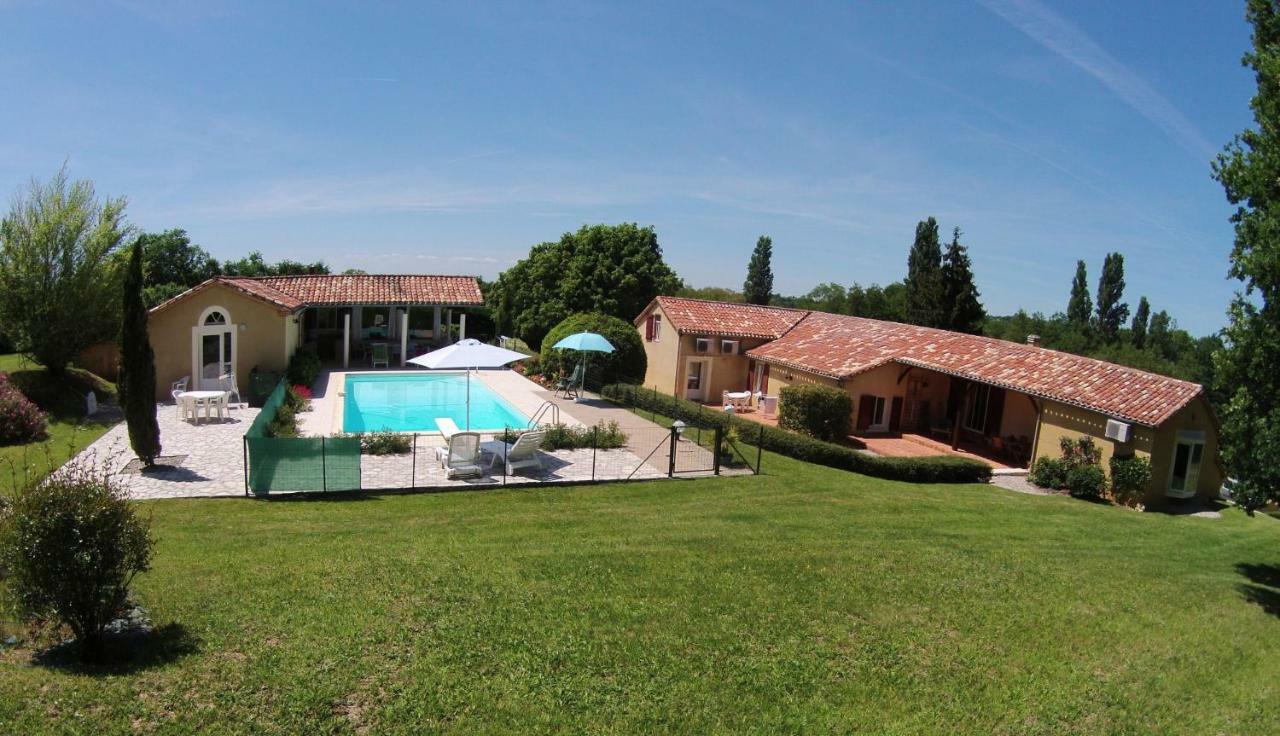Gites La Bakenia Villeneuve-sur-Lot Exterior photo